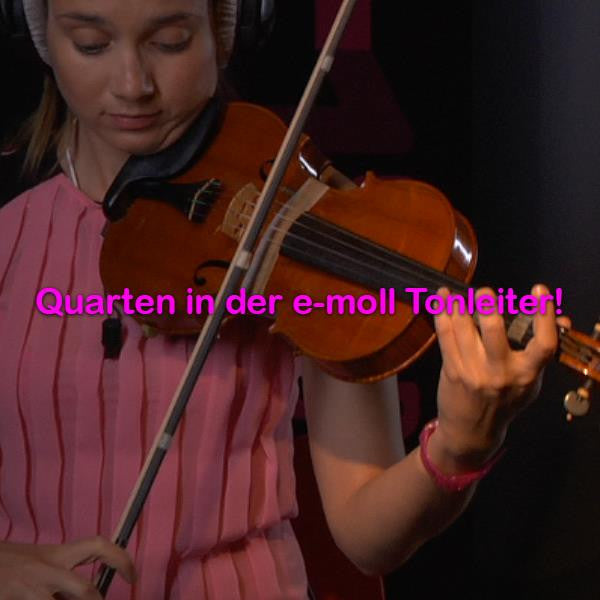 Folge 110: Quarten in der e-moll Tonleiter! - violino online, play violin online,   - tocar violin online, уроки игры на скрипке, Metodo Mirkovic - cours de violon en ligne, geige online lernen